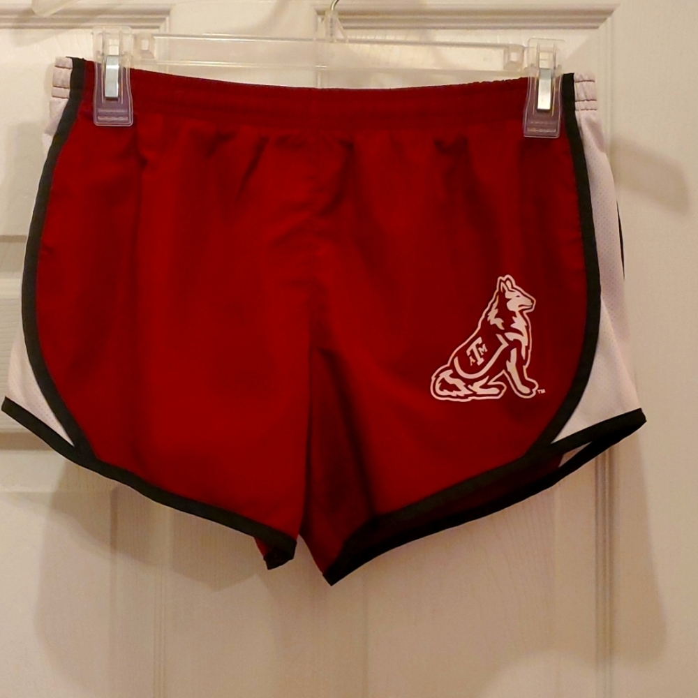 EUC 5th & Ocean Texas A&M Aggies Reveille Girl's 18 Maroon w/ White/Black Shorts